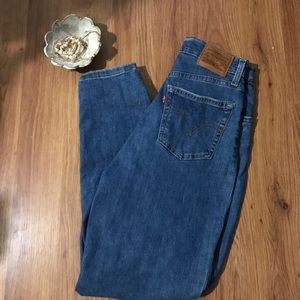 High Rise Boyfriend Levi’s 🏳️‍🌈🏳️‍🌈🏳️‍🌈